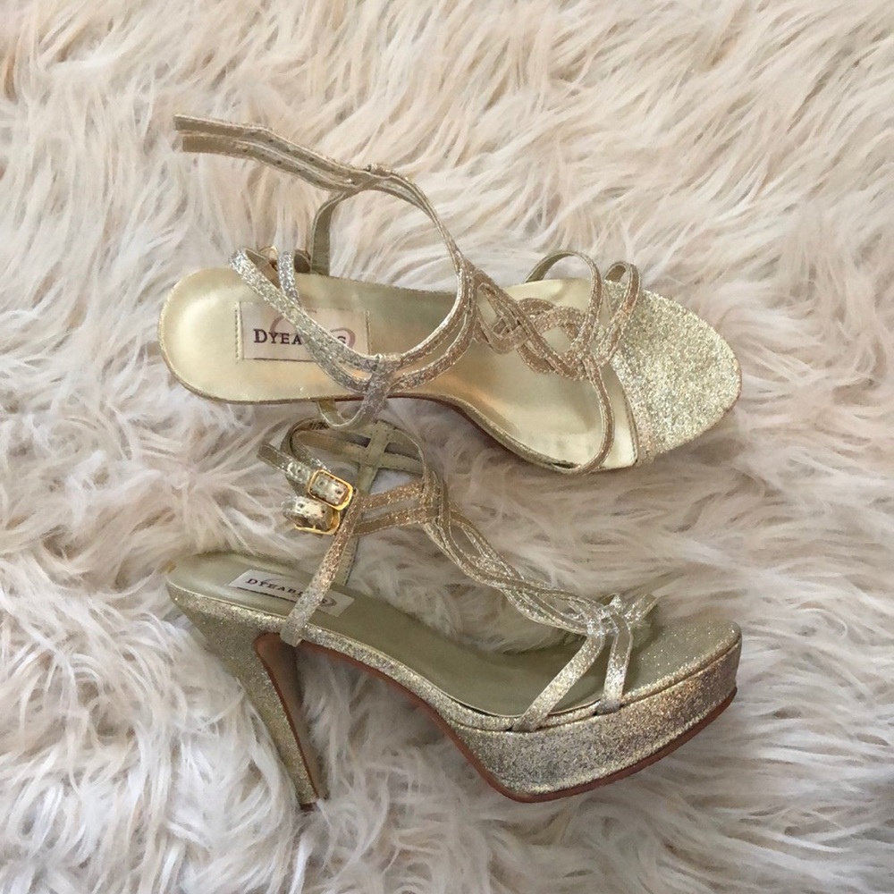 Dyeables heels. Worn once!